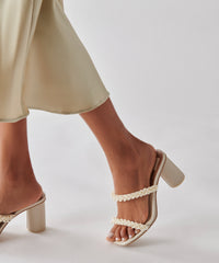 NOEL WIDE HEELS VANILLA PEARLS - re:vita