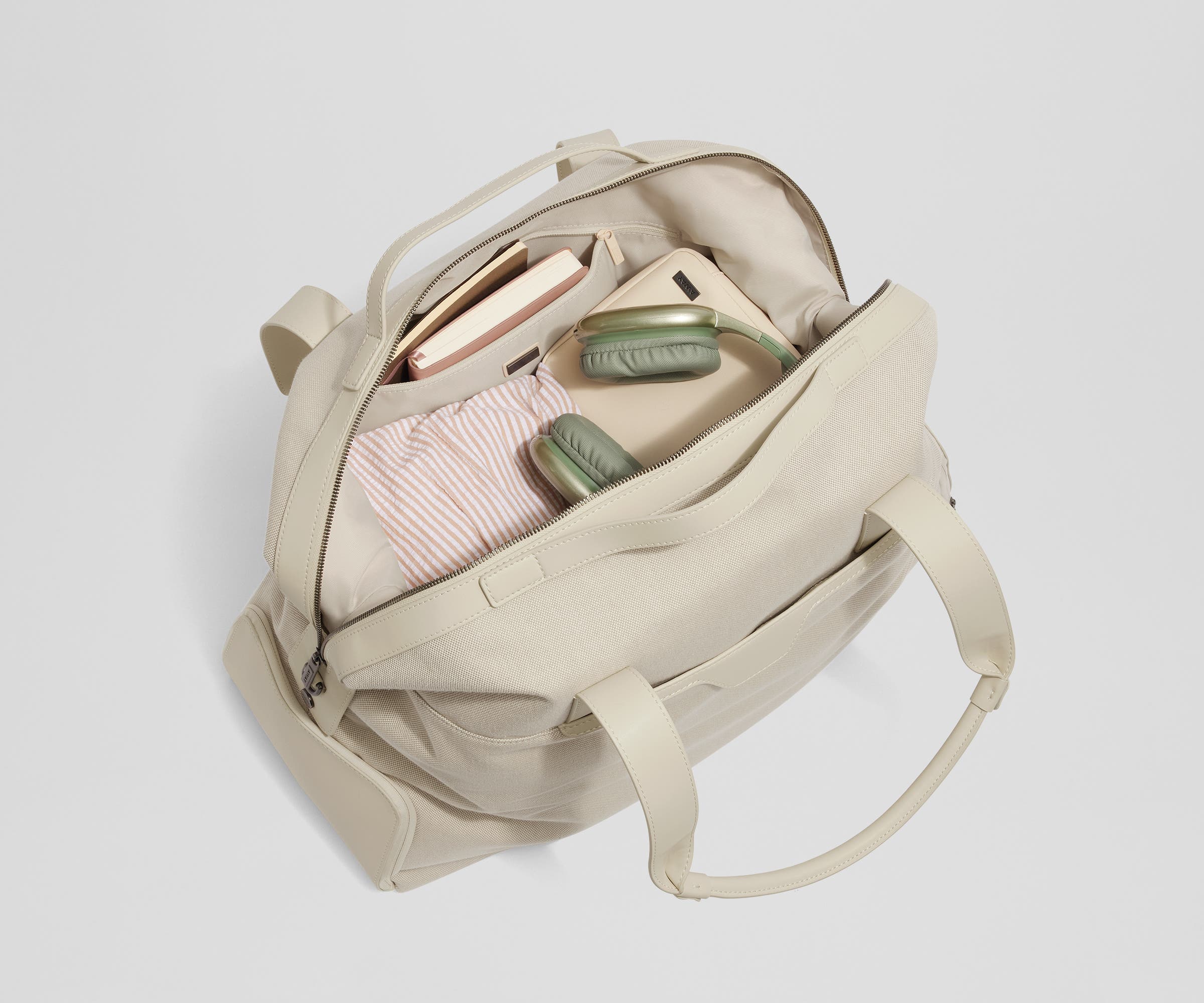 Transit Canvas Weekender in Transit Canvas Tan