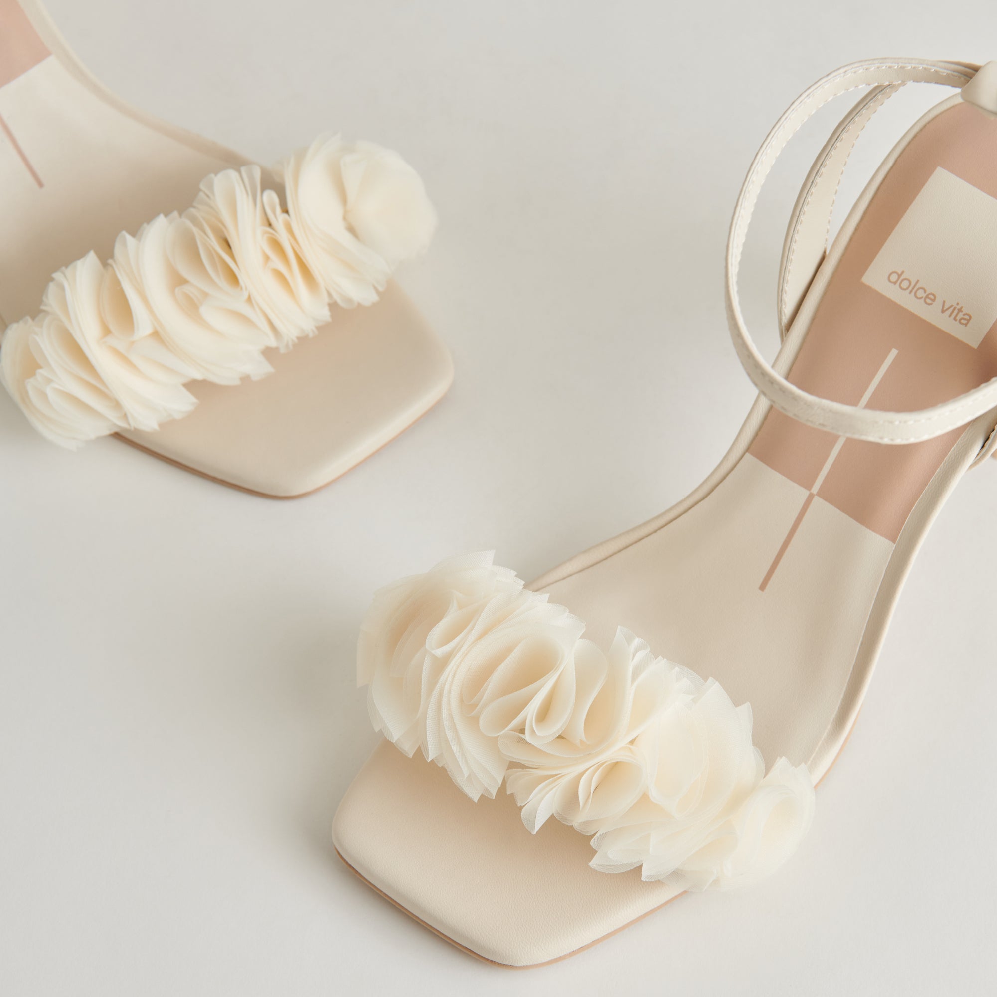 IESHA HEELS IVORY LEATHER - re:vita