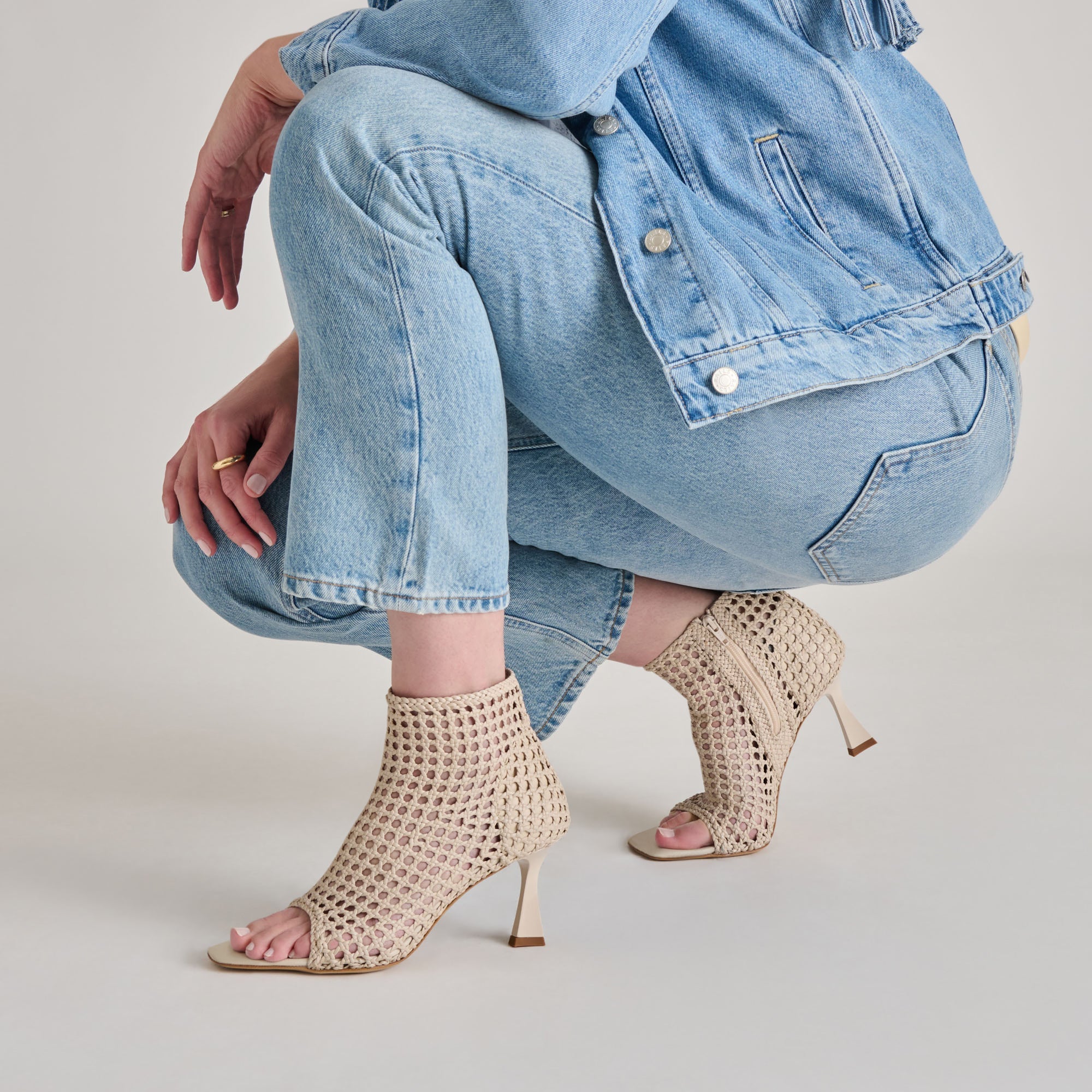 QUIN HEELS BONE WOVEN LEATHER