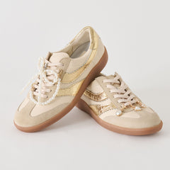 MERIT SNEAKERS WHITE GOLD LEATHER + PEARL CHARM BUNDLE