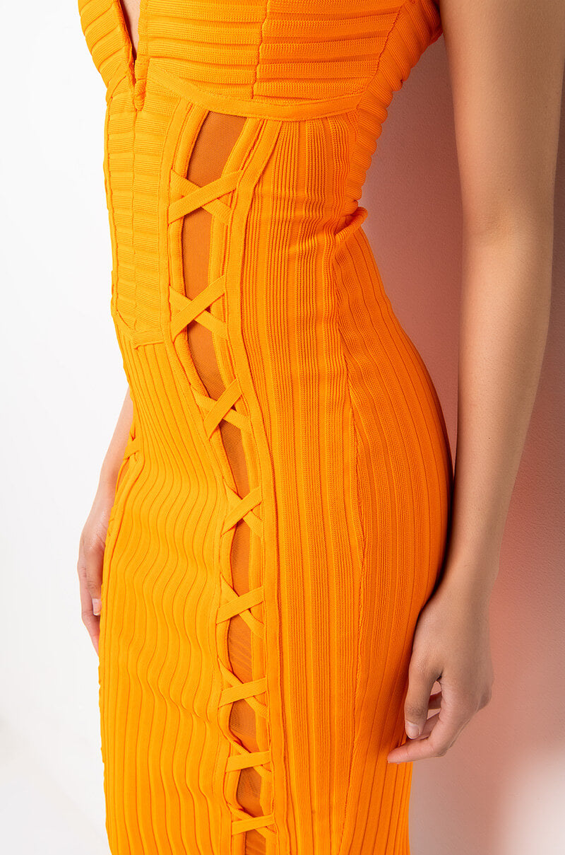 WEDDING GUEST VIBES BANDAGE MIDI DRESS
